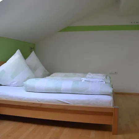 Hans-girgl-hof Apartment
